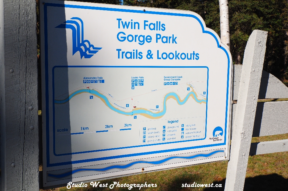 A must see the Twin Falls   Trail and look outs.