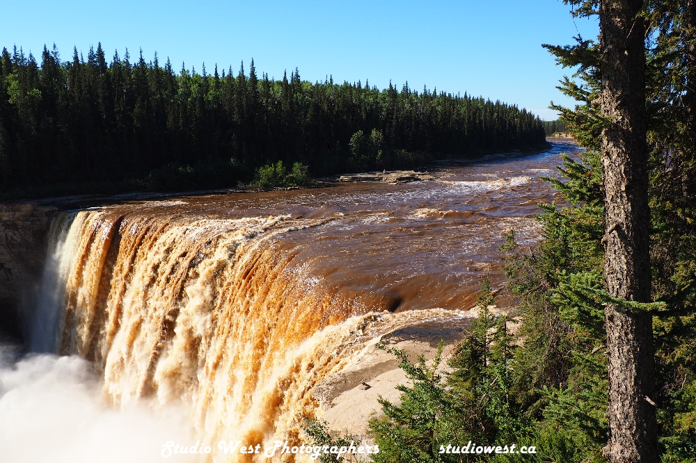 The Alexandra Falls drop 32 meters and are the third highest in the NWT.